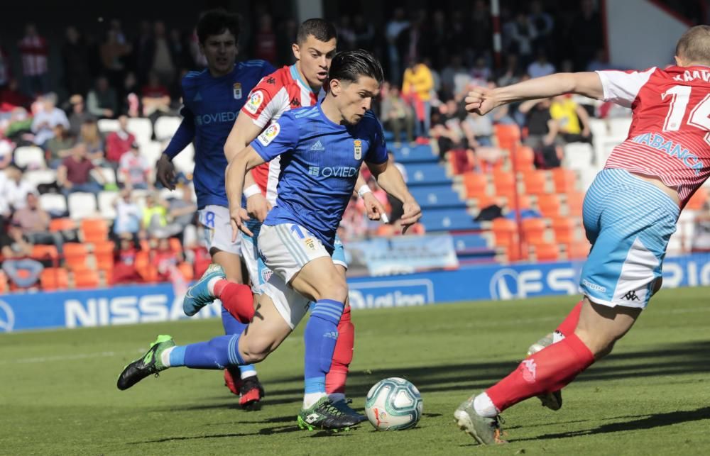 El partido del Oviedo en Lugo, en imágenes