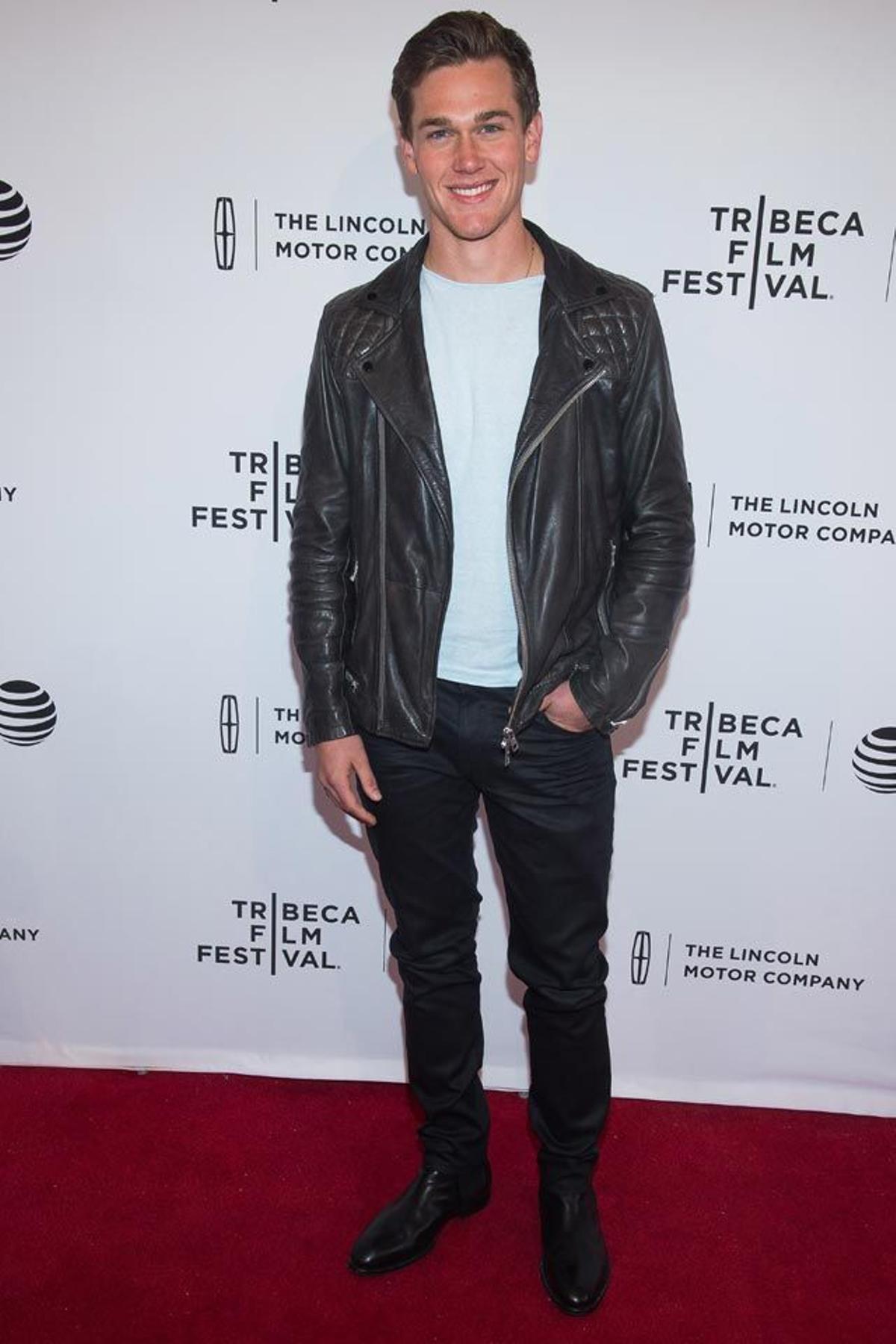 Taylor John Smith, en el estreno de Wolves en el Festival de Cine de Tribeca.