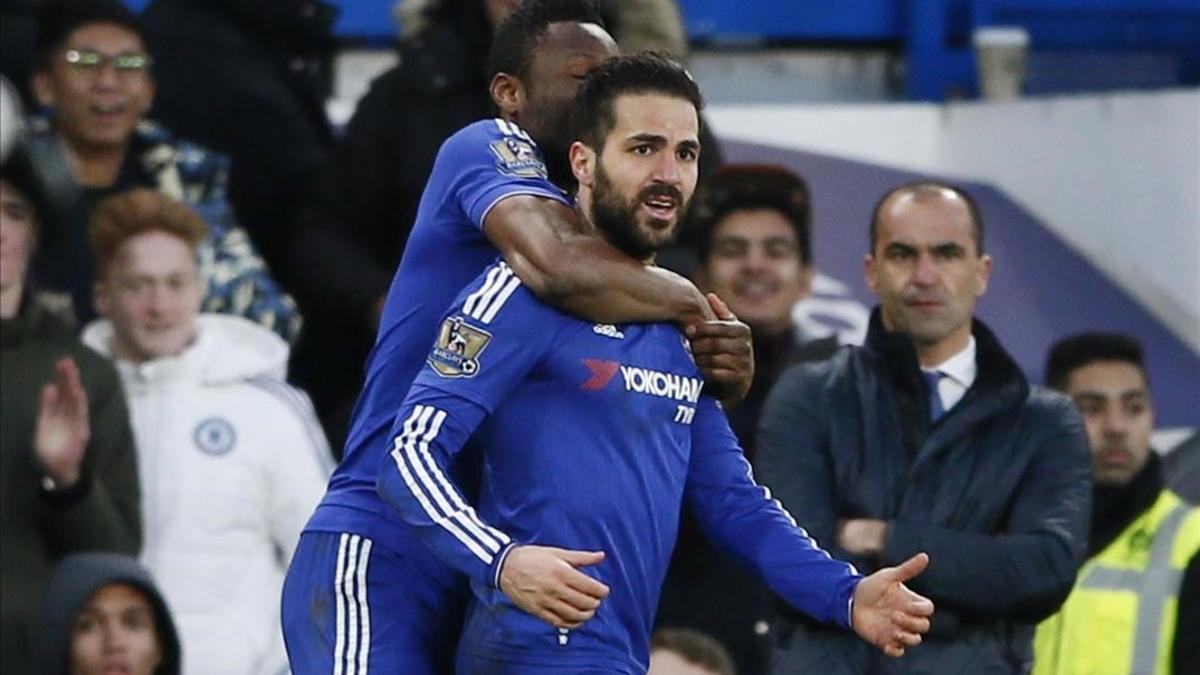 Cesc Fábregas celebra un gol durante un partido del Chelsea contra el Everton de la temporada pasada