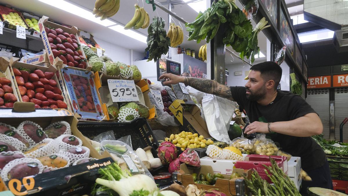 Un día en el Mercado Municipal de El Palo