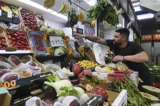 Un día en el Mercado Municipal de El Palo