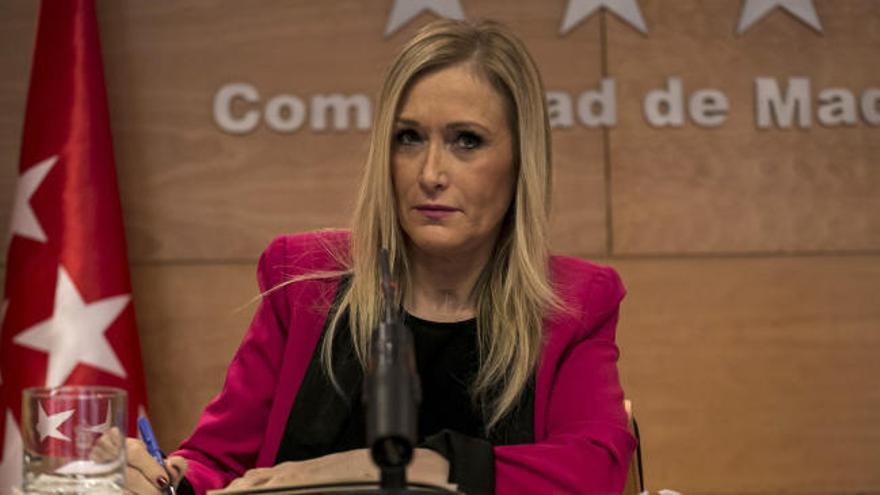 Cifuentes pide primarias en el PP