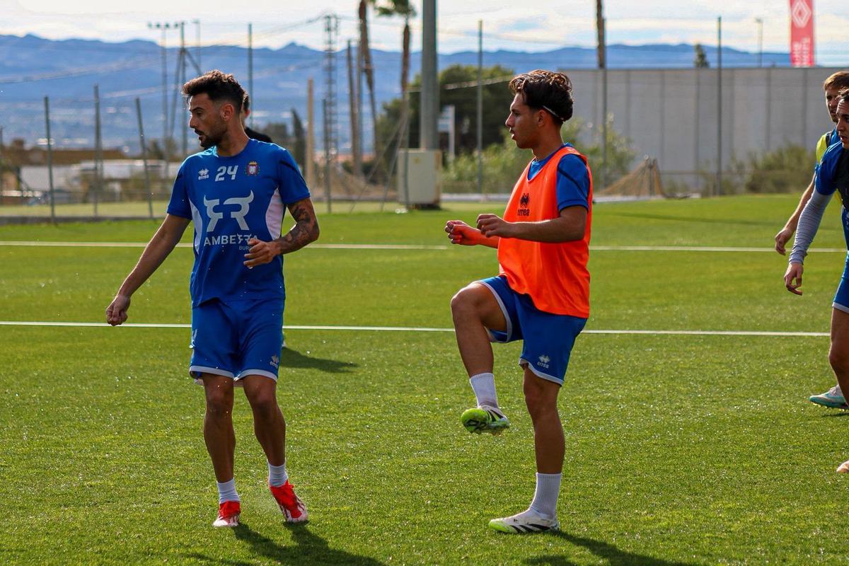 Sesión de entrenamiento del Lorca Deportiva esta semana