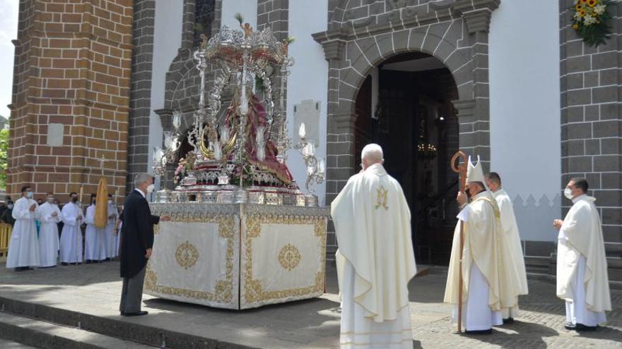 Día grande del Pino, honores a la virgen