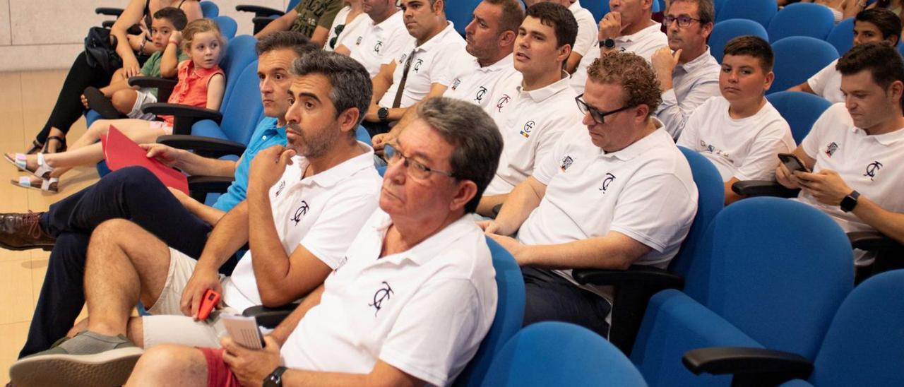 Miembros de la Comisión Taurina durante un pleno del Ayuntamiento de Algemesí. | PERALES IBORRA
