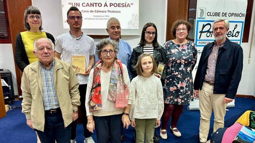 Las familias leen a poetas de Marín en un emotivo homenaje | FDV