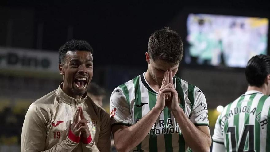 Tiempo de examen en El Arcángel: el Córdoba CF reevalúa su fondo de armario en busca del 'playoff'