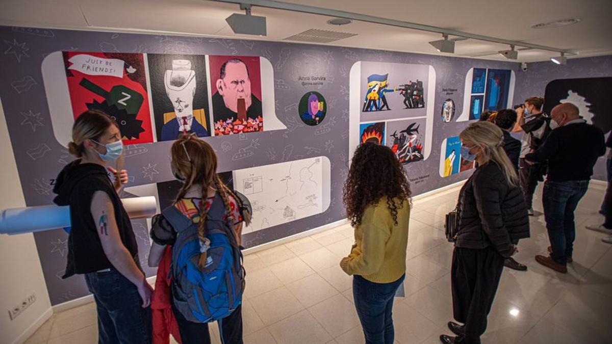 Muestra en el MNAC con obras enviadas por artistas ucranianos que siguen en el país en guerra.