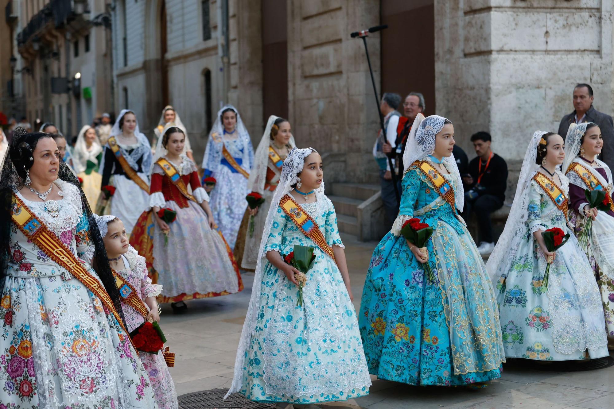 Búscate en el primer día de la Ofrenda en la calle San Vicente entre las 18:00 y las 19:00