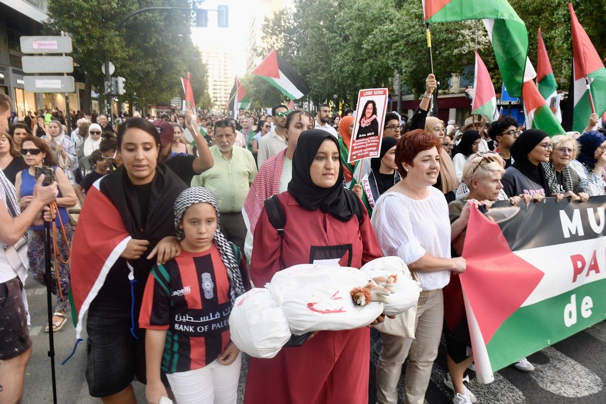 La manifestación de Murcia a favor de Gaza, en imágenes