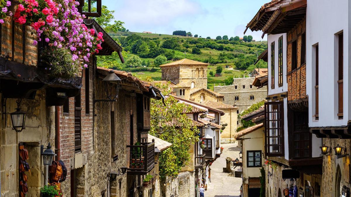 Este precioso pueblo de Cantabria enamoró a Jean-Paul Sartre en 1935