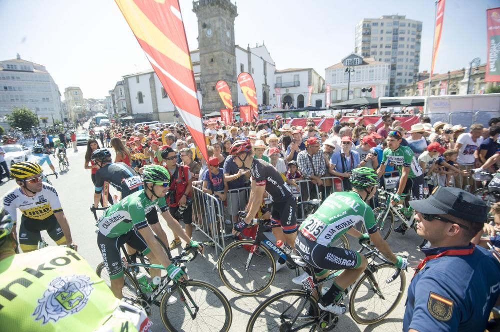 La Vuelta 2016 abarrota Betanzos