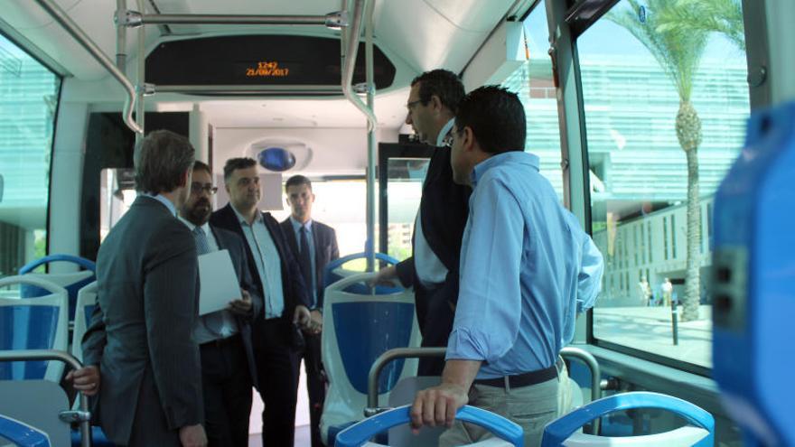 Benidorm incorpora más bonificaciones para los usuarios del autobús urbano