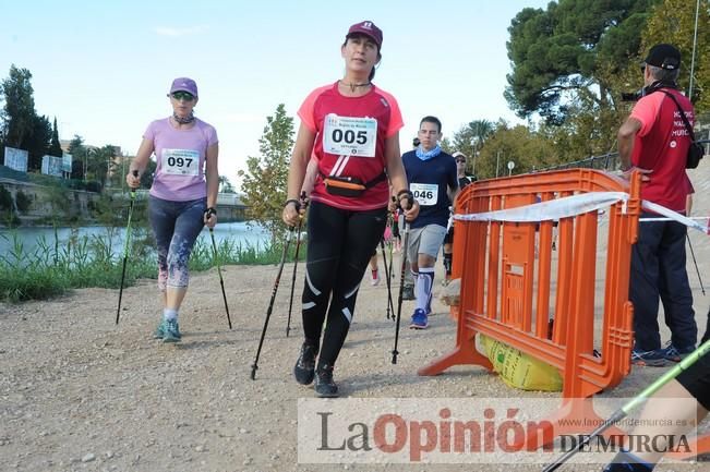 Marcha Nórdica en la mota del río Segura