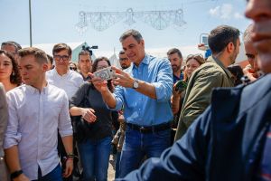 Sánchez visita por sorpresa la Feria de Abril de Barcelona