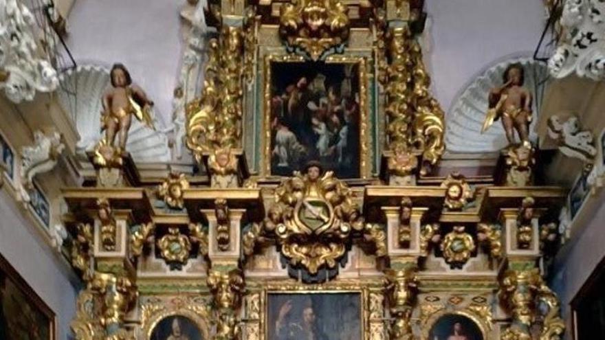 Agullent restaura el retablo del altar mayor de la iglesia para garantizar la estabilidad estructural y estética de la obra