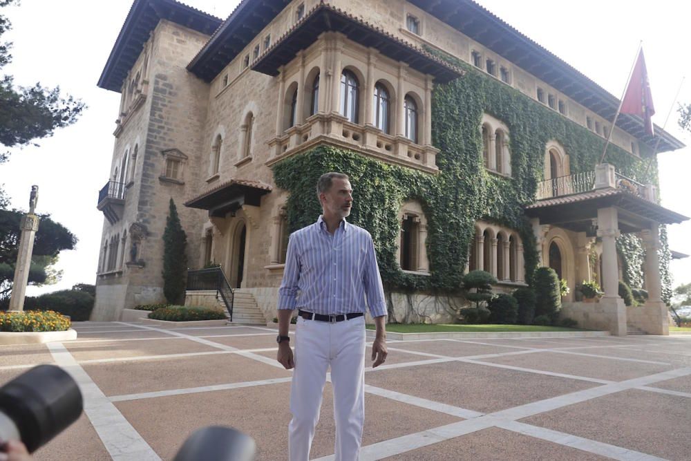 Posado de la Familia Real en el Palacio de Marivent