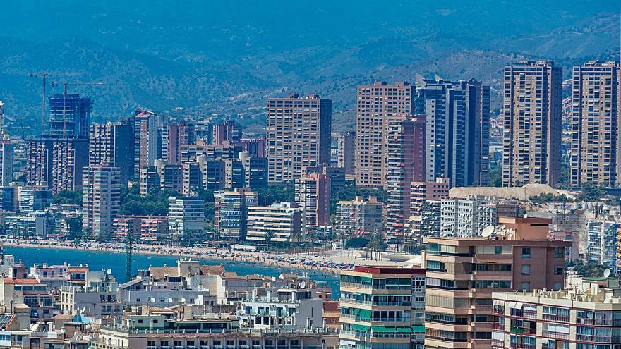 Benidorm instala un red de sensores para medir la calidad del aire que se respira en la ciudad