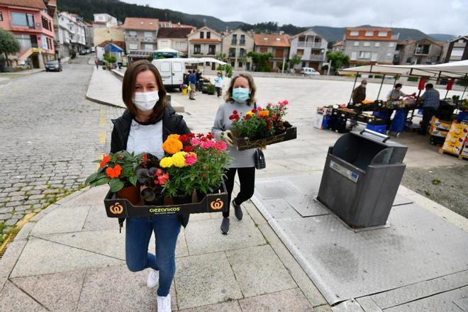 El mercadillo de Combarro regresa aunque al ralentí