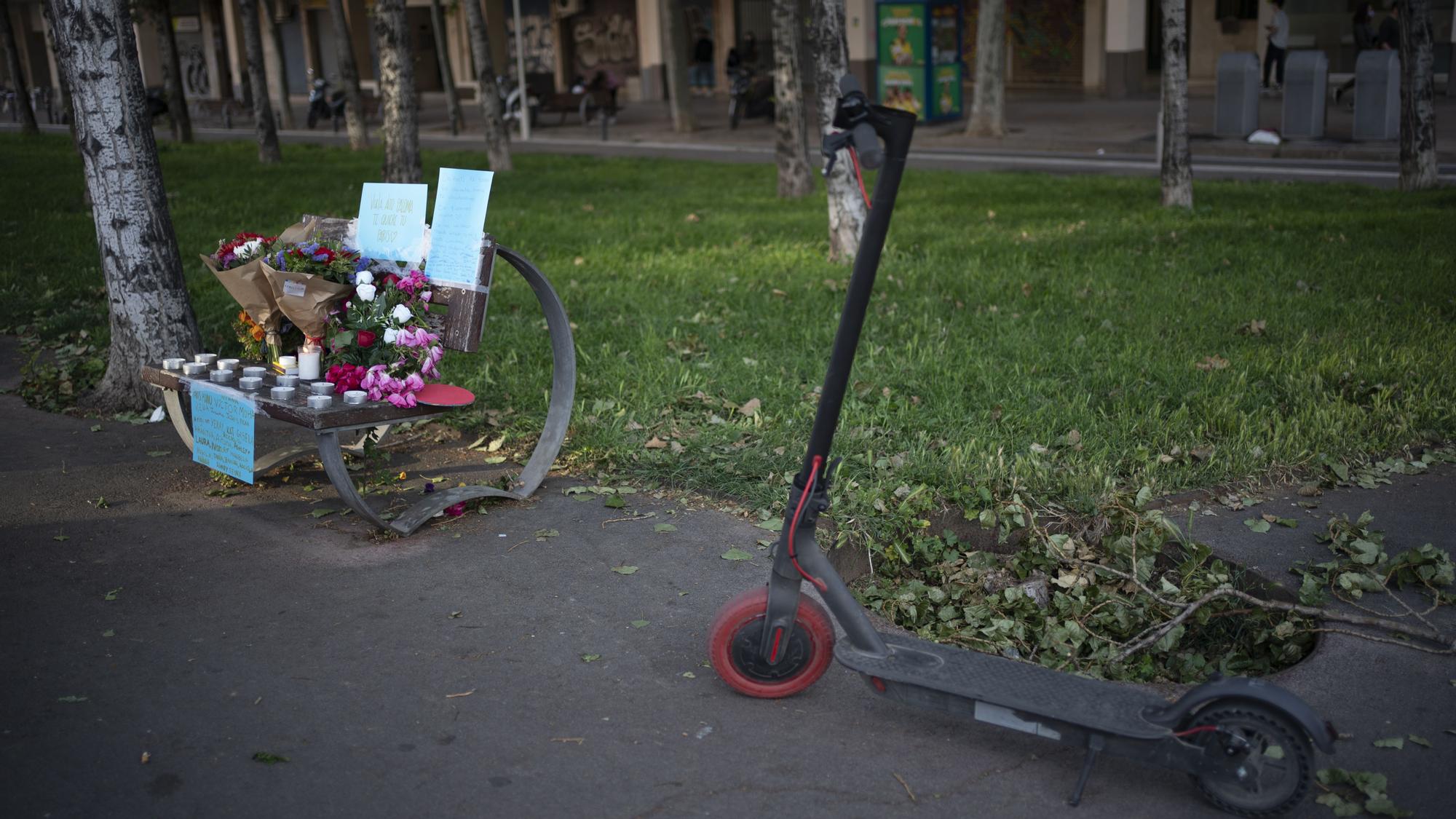 Homenaje en el lugar del accidente.