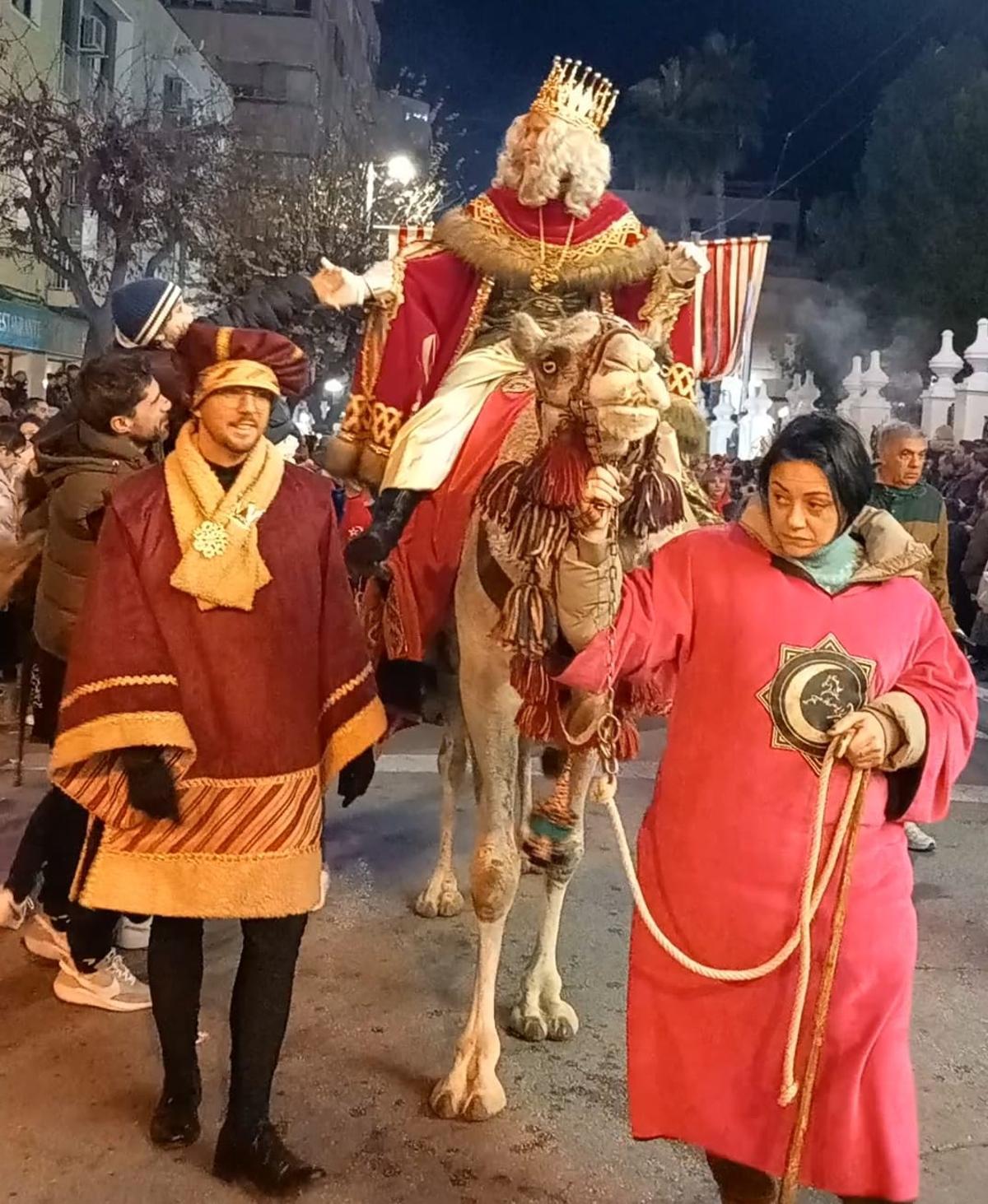 Así se ha vivido la Cabalgata de Reyes en Elda Así se ha vivido la Cabalgata de Reyes en Elda