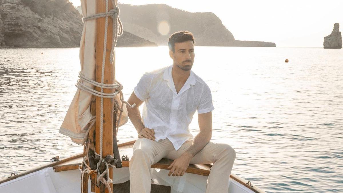 José Calle, proclamado Mister International en Filipinas en 2023 y actual imagen de la última campaña de Adlib Ibiza.
