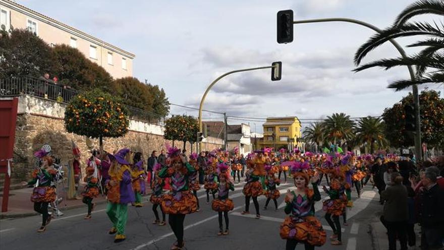 1.500 jaraiceños brillaron en el desfile