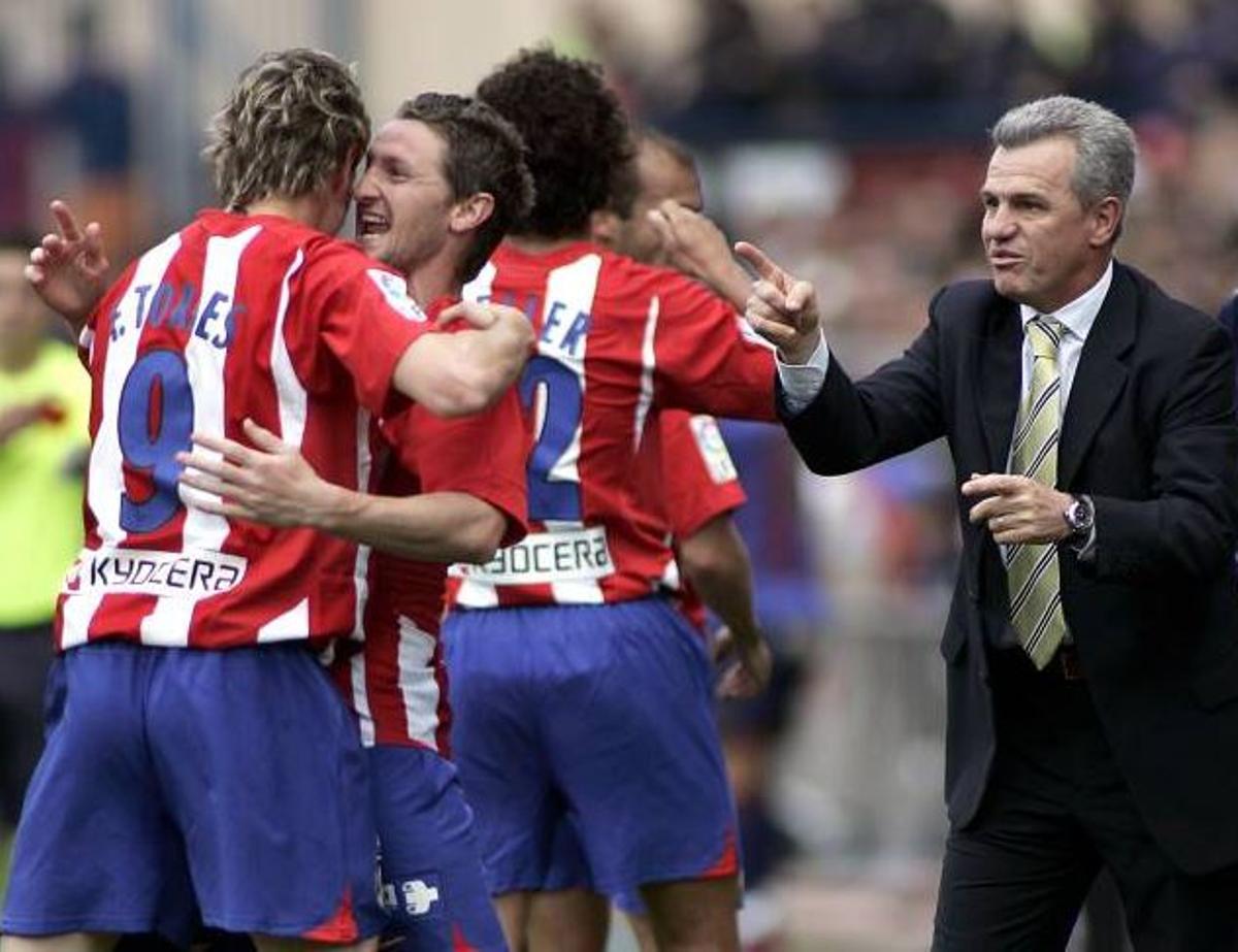 Javier Aguirre en el Atlético de Madrid con un ex valencianista como Mista