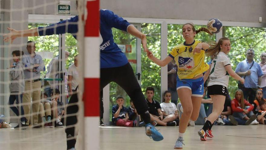 Plata con sabor a gloria para el balonmano Carballal juvenil