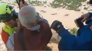 Los helicópteros de la Región rescatan a 23 personas atrapadas por la DANA en Valencia
