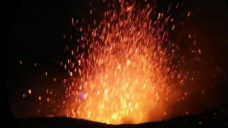 Emisión de piroclastos de la erupción del volcán de La Palma