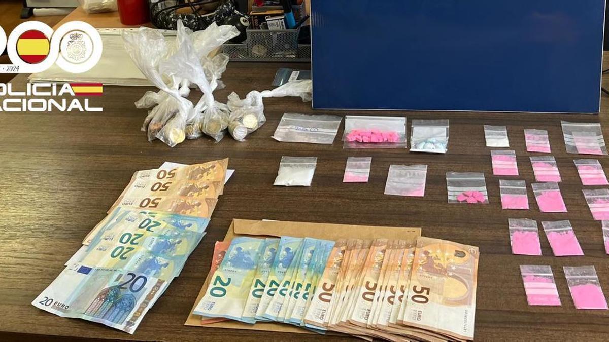 NARCOTRÁFICO EN MALLORCA / Tres detenidos por vender droga en la Estación Intermodal de Palma NARCOTRÁFICO EN MALLORCA / Tres detenidos por vender droga en la Estación Intermodal de Palma