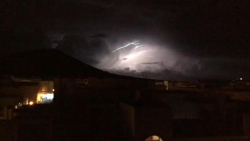 Rayos sobre Canarias