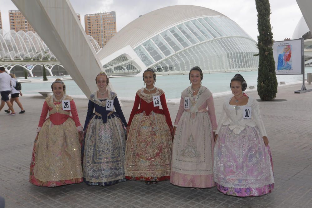 Las candidatas a Fallera Mayor Infantil visitan el Museo Príncipe Felipe