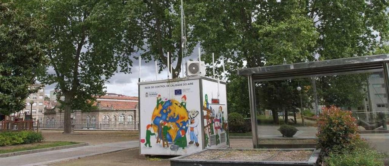 Estación de medición del aire en la alameda. // I.Osorio