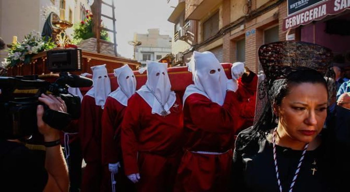 Hermandad penitencial Mater Desolata