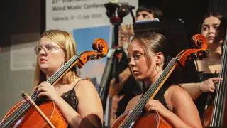 La Jove Banda Simfònica de la FSMCV plena de música l'estiu