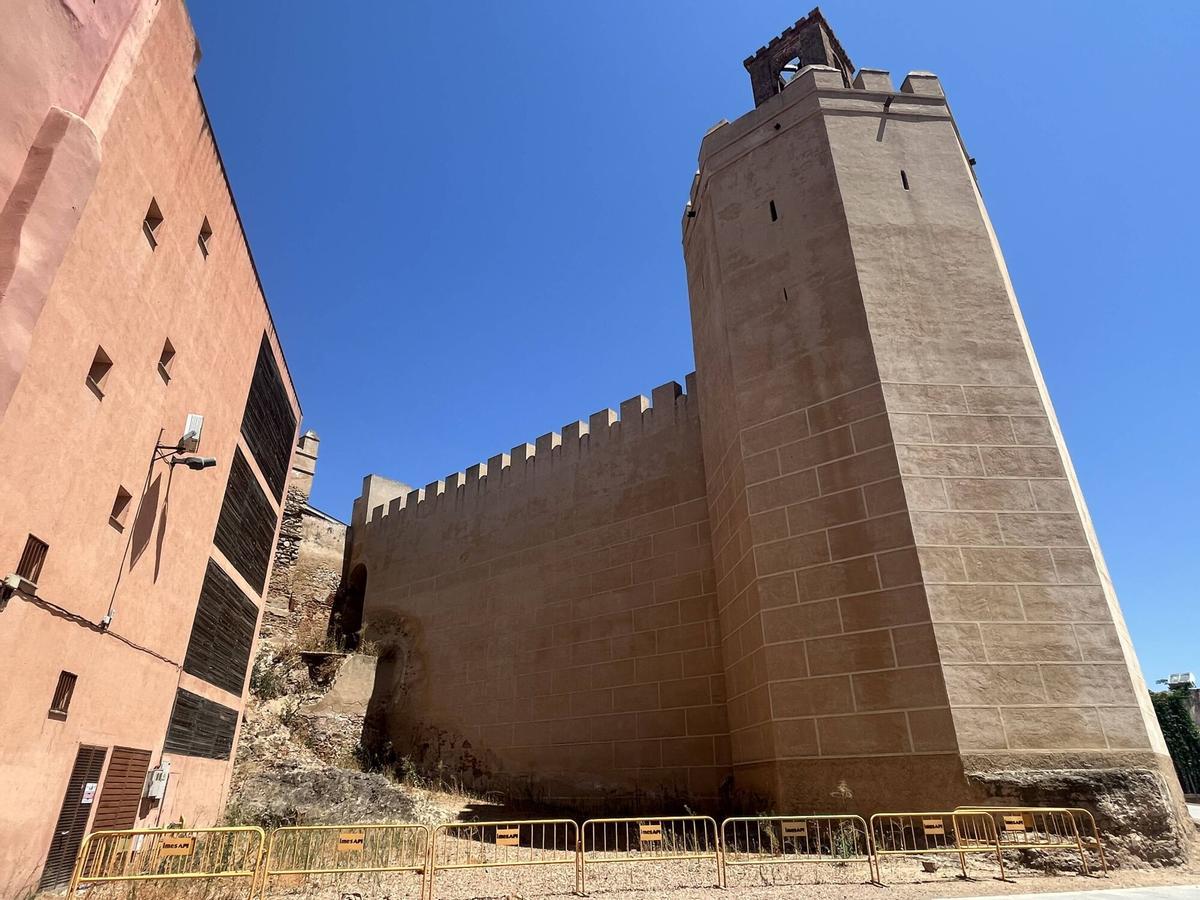 Derrumbe de torre espantaperros