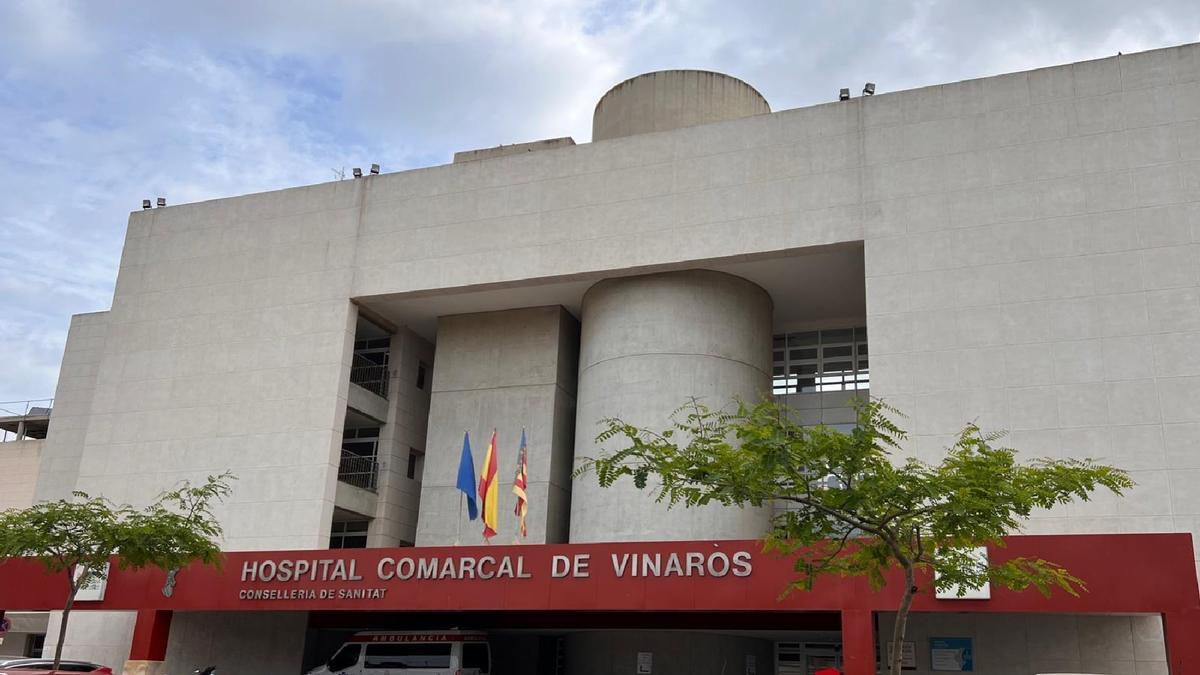 Fachada del Hospital Comarcal de Vinaròs.