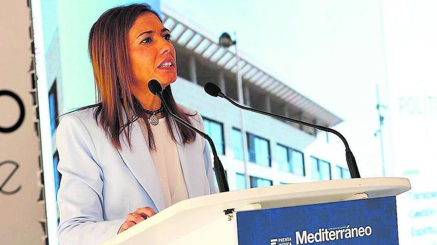 La alcaldesa de Almassora, María Tormo, durante su intervención en el foro.