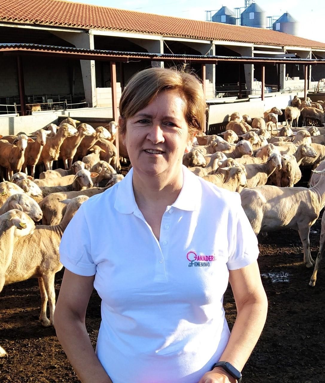 María José Velilla, ganadera y miembro del Consejo Rector del Grupo Cooperativo Pastores y de AMCAE.