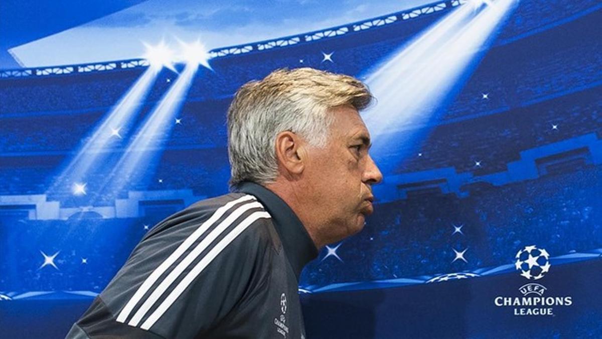 marcoslreal s coach carlo ancelotti leaves the press conf140915164105