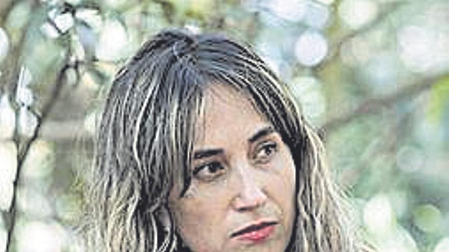 Gabriela Ponce Ecuador, 1977