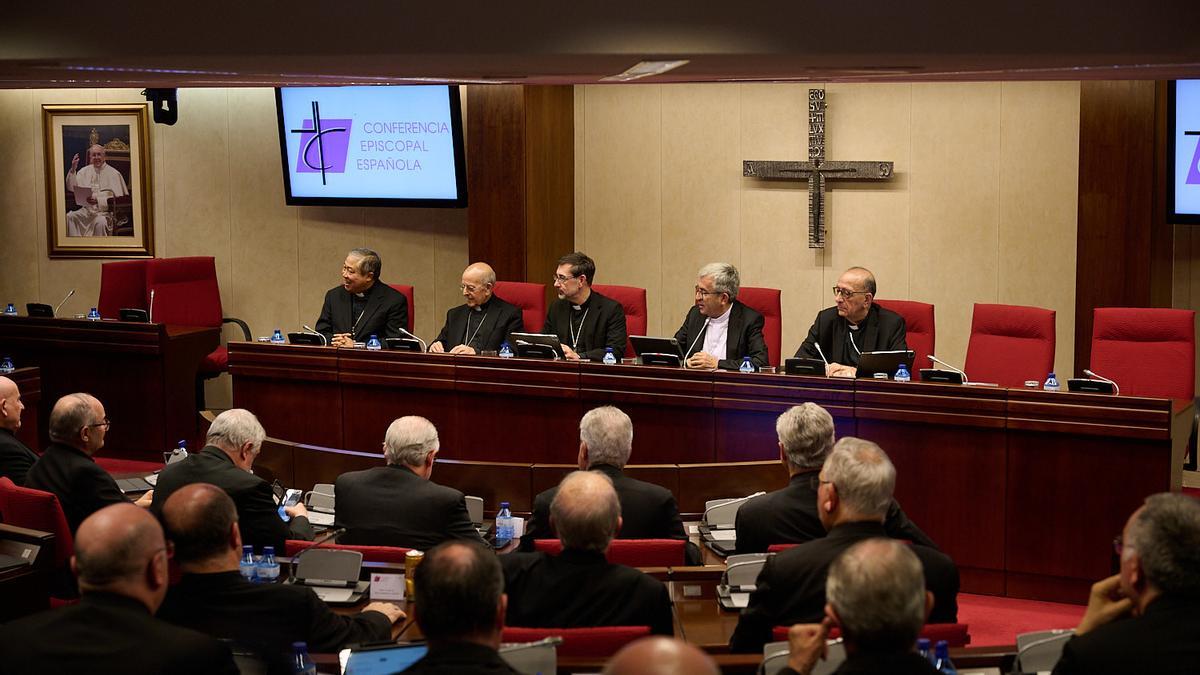 La Conferencia Episcopal extraordinaria que ha aprobado el plan de reparación para las víctimas de la pederastia