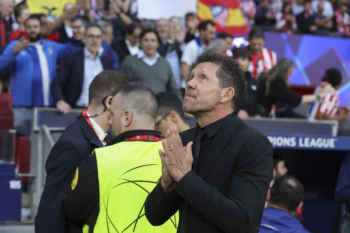 Simeone, en el partido ante el Arsenal en el Metropolitano