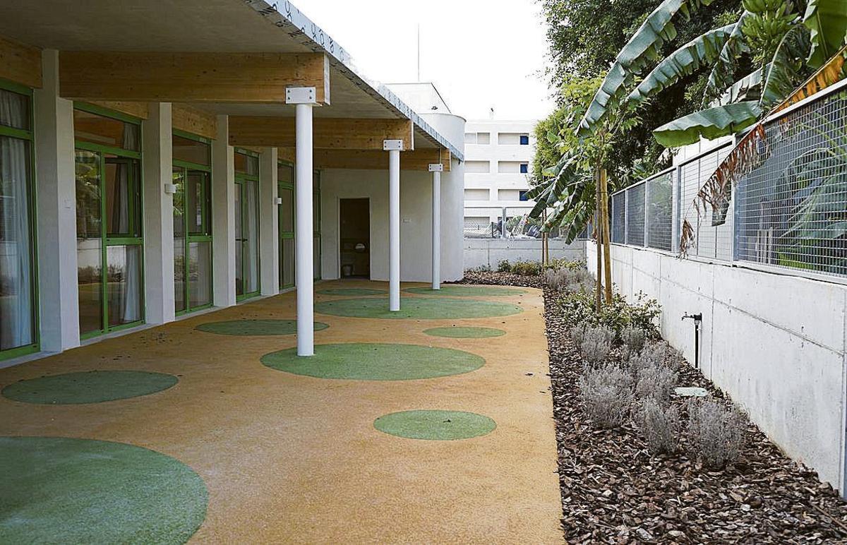 Interior de la ‘escoleta’ de Santa Eulària, que cuenta con 111 plazas.