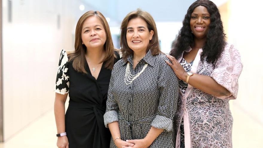 Regina Reyes, Diana Moukalled y Faith Zaba, galardonadas ayer por su trayectoria en los medios y en defensa de la igualdad.