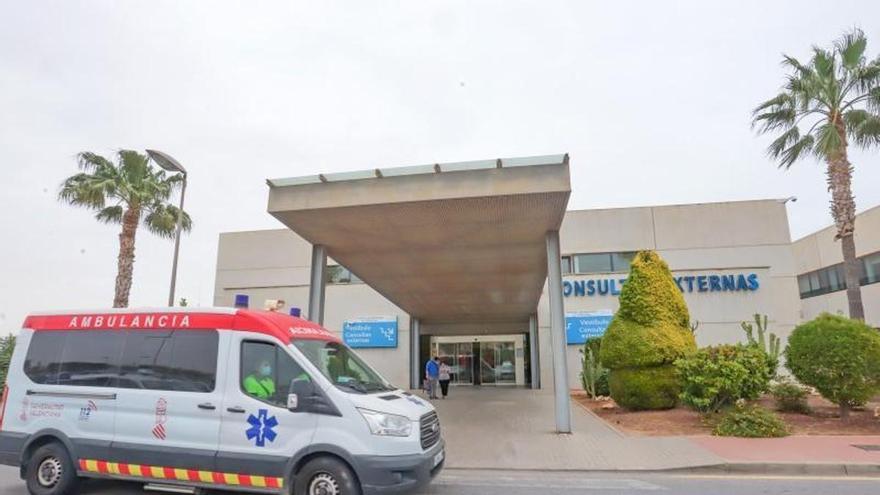 Una mujer fallecida y tres heridos en el incendio de una vivienda en Orihuela (Alicante)