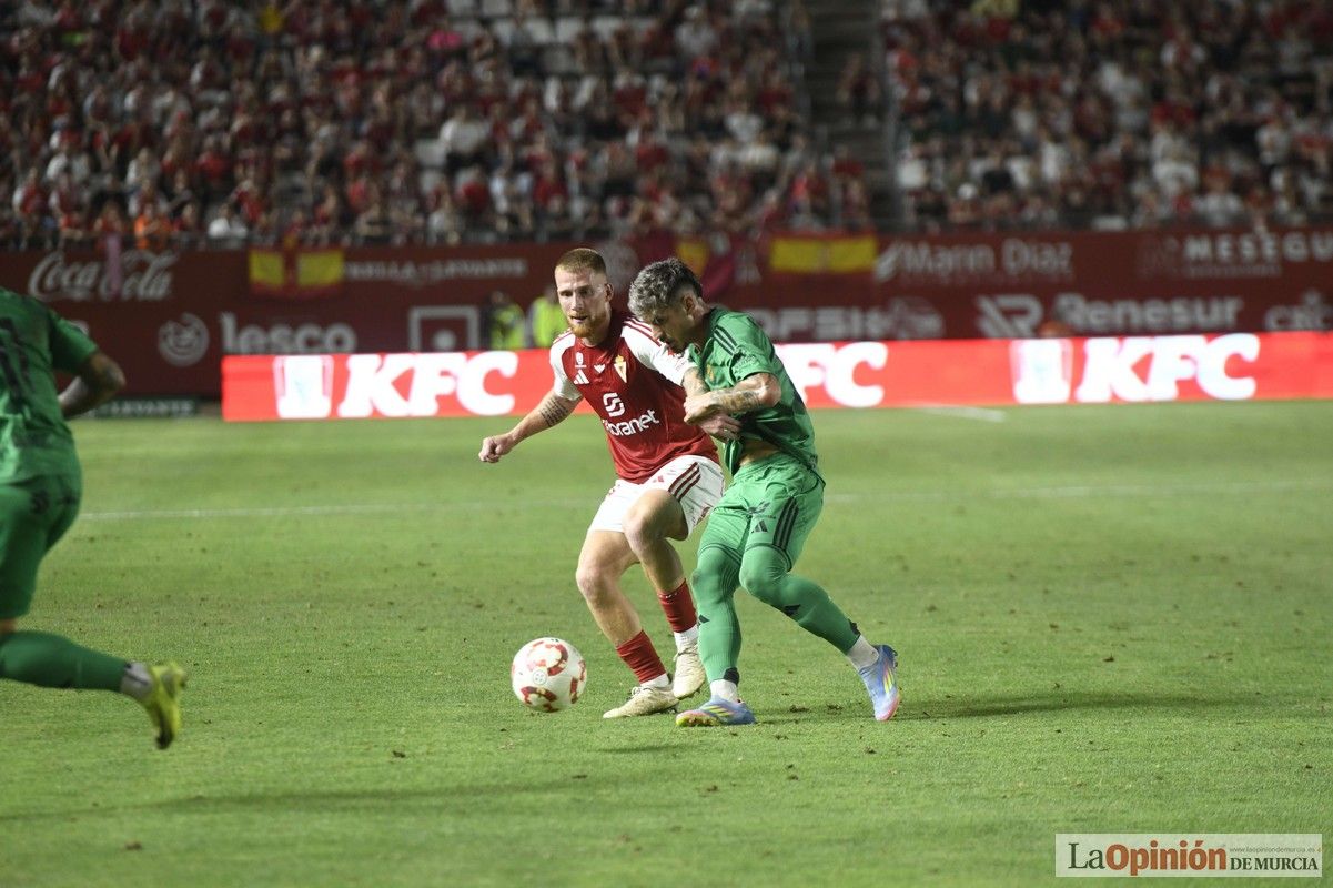 Así fue el encuentro del play off del Real Murcia y el Nástic en la lucha por el ascenso