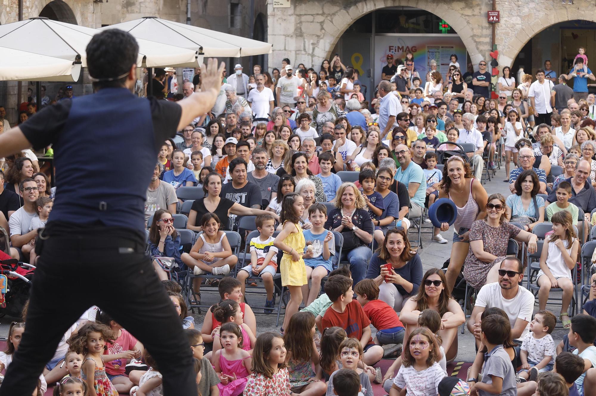 El Fimag torna al carrer i ho celebra a l’engròs